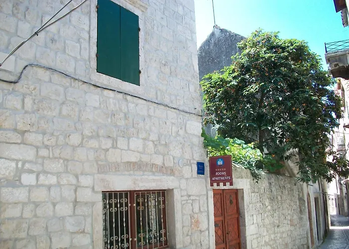 Gostinjska kuća Ivica 3*
