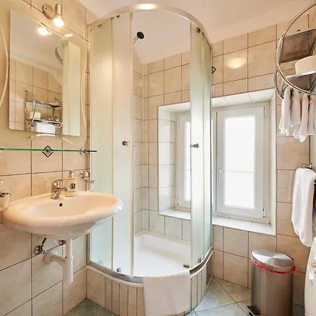 Ivica 3* טרוגיר