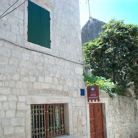 בית הארחה Ivica 3*